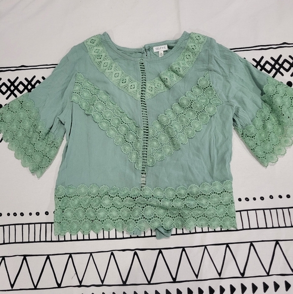 Self Esteem Crochet Lace Trim Bell Sleeve Crop Top Blouse in Sage Size S - Picture 3 of 8